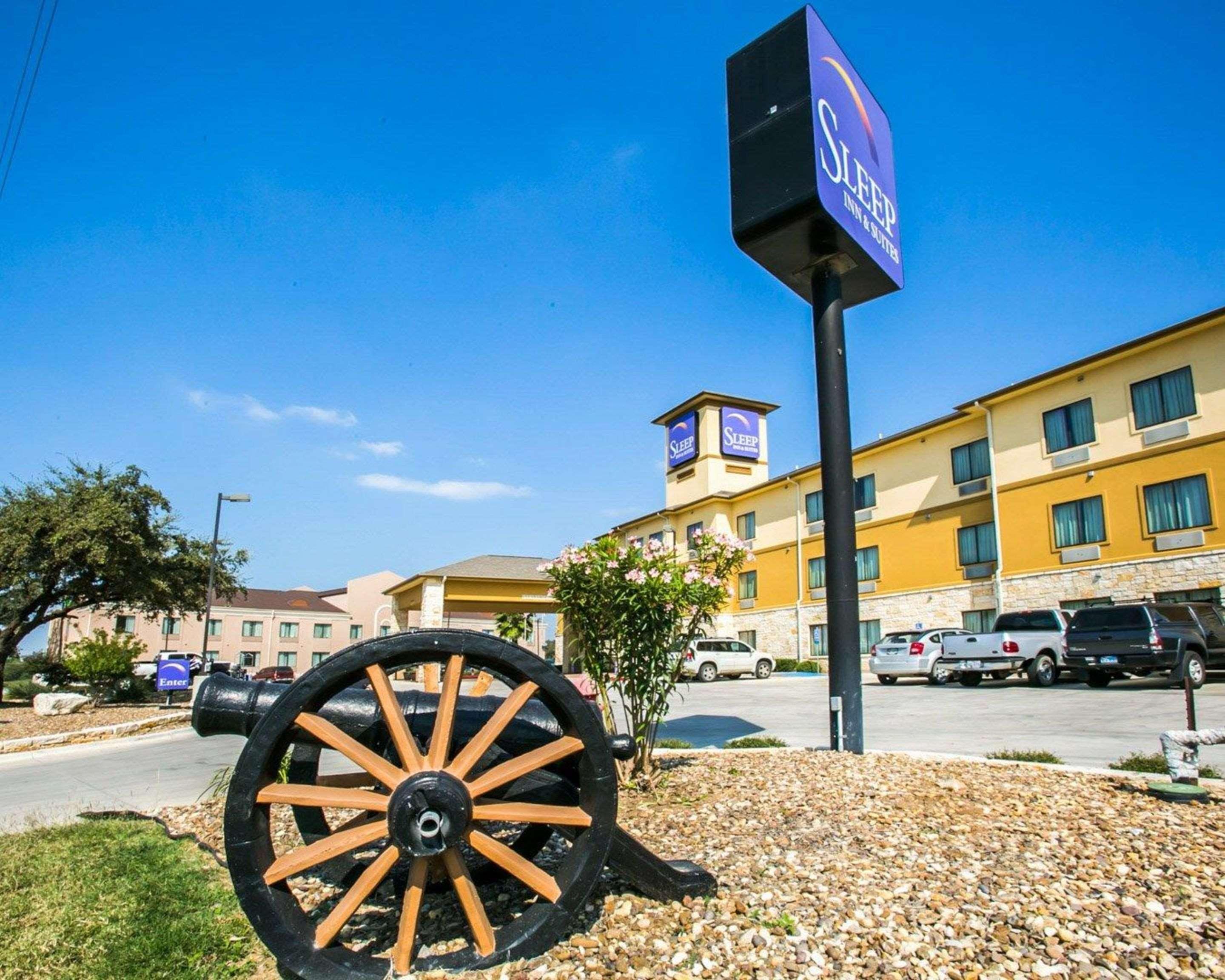 Sleep Inn & Suites Gonzales Near Palmetto State Park Eksteriør billede